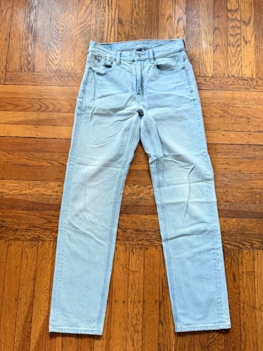Straight-leg jeans
